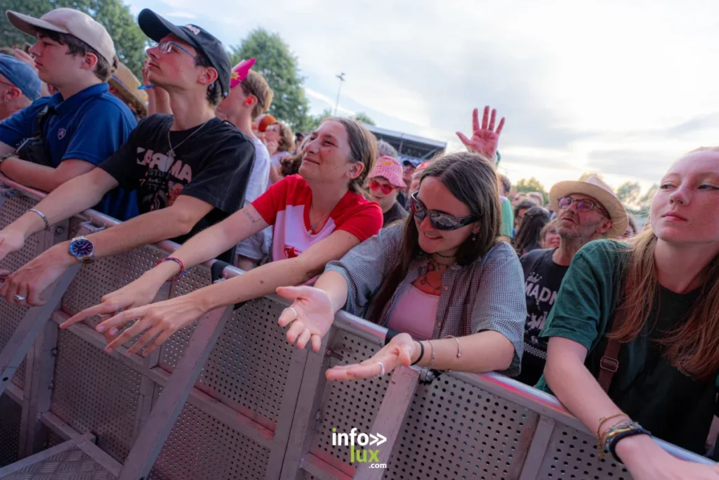 Le public des Nuits Secrètes 2026 à Aulnoye-Aymeries.