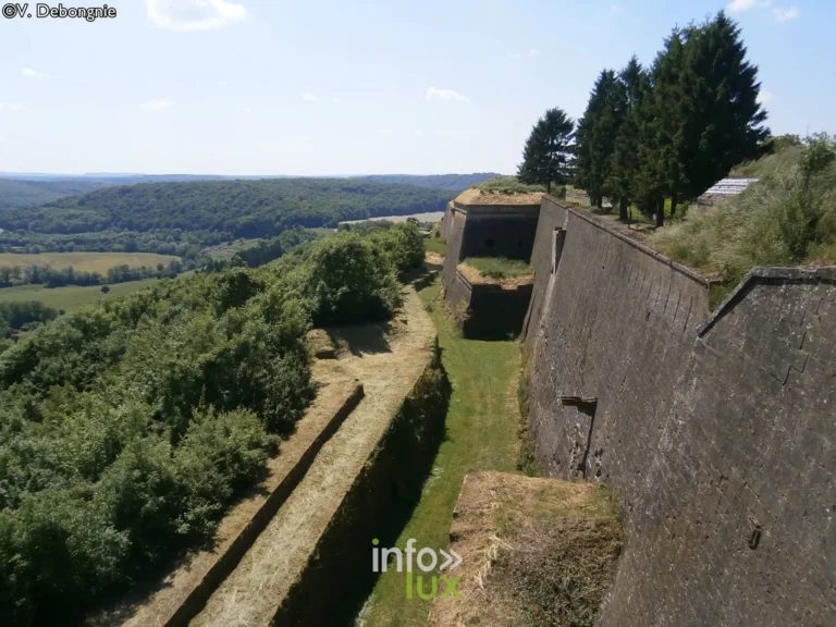 Citadelle de Montmédy, ville haute, frontière franco-belge