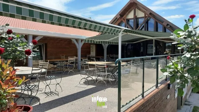 Bar-restaurant du club house – Golf de l’Ermitage à Vendeuvre-sur-Bars