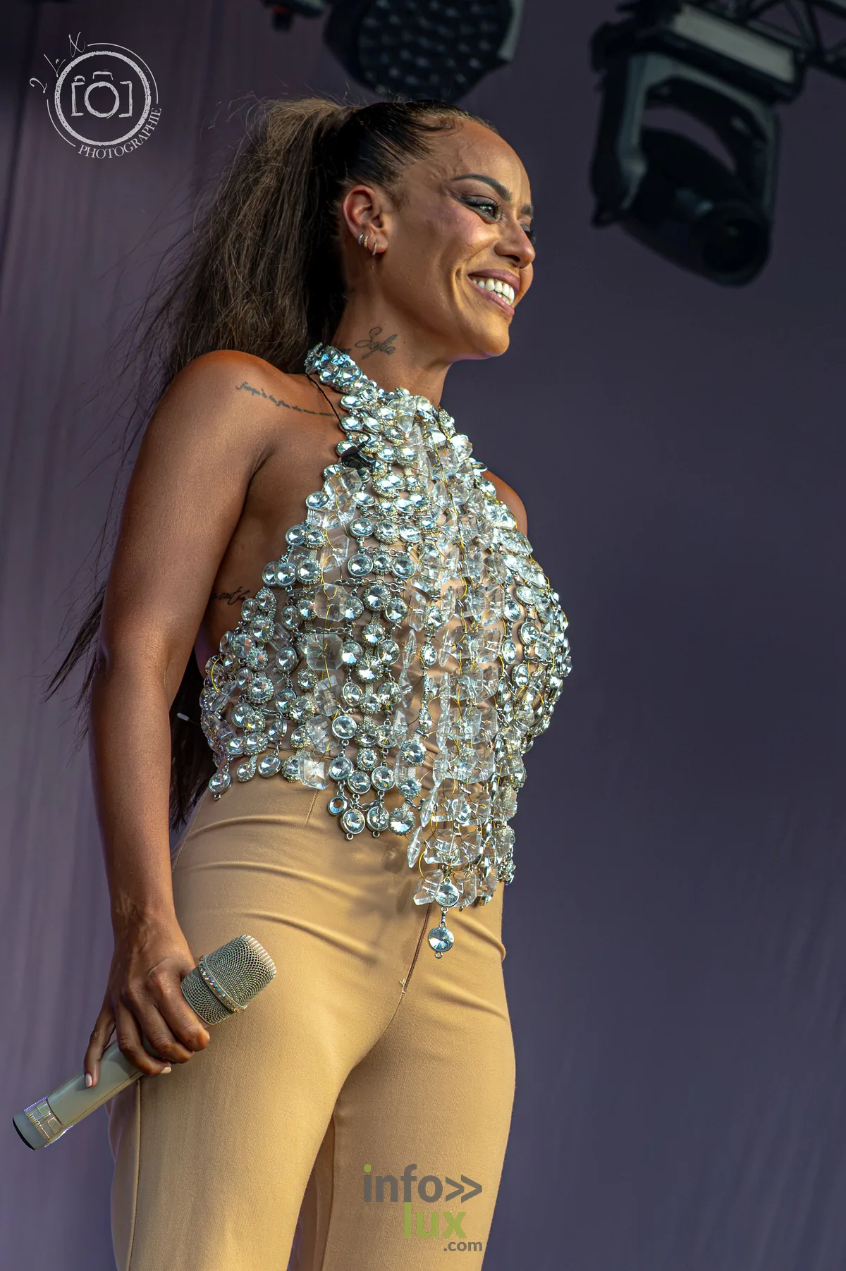 Amel Bent en concert au Baudet'stival 2026 de Bertrix