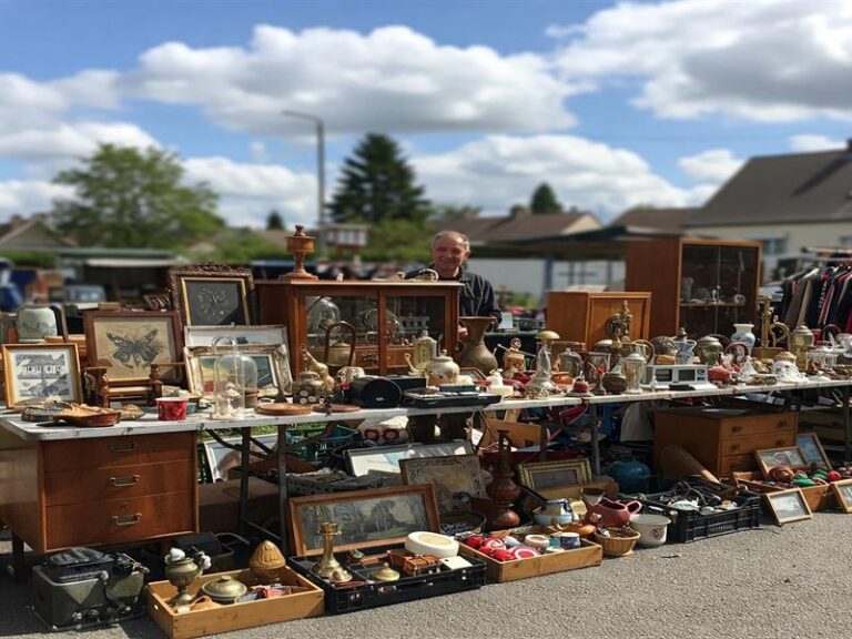 Brocante à Châtenois