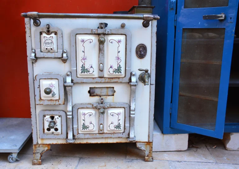 Brocante à Chiny