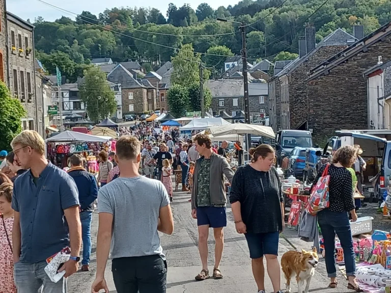 Herbeumont > Brocante > Brocante