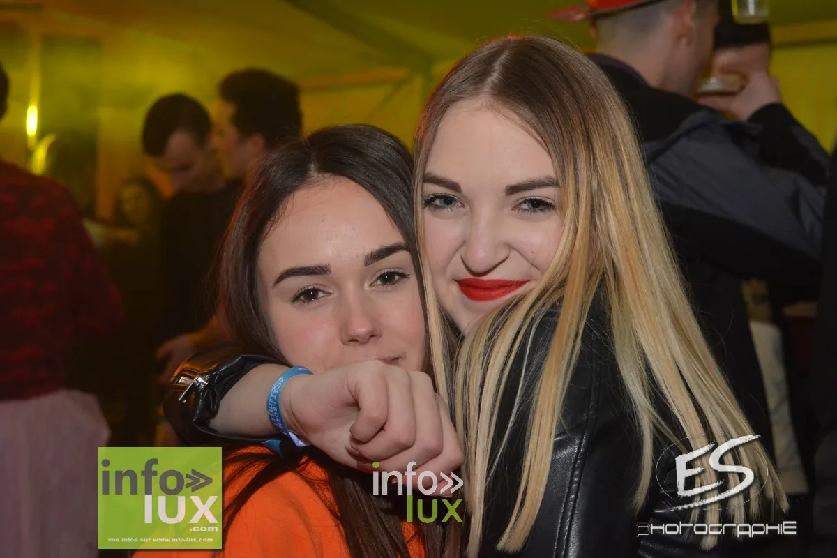 Carnaval de Virton / Saint-Mard – Soirée 80-90 2020 — photo 95