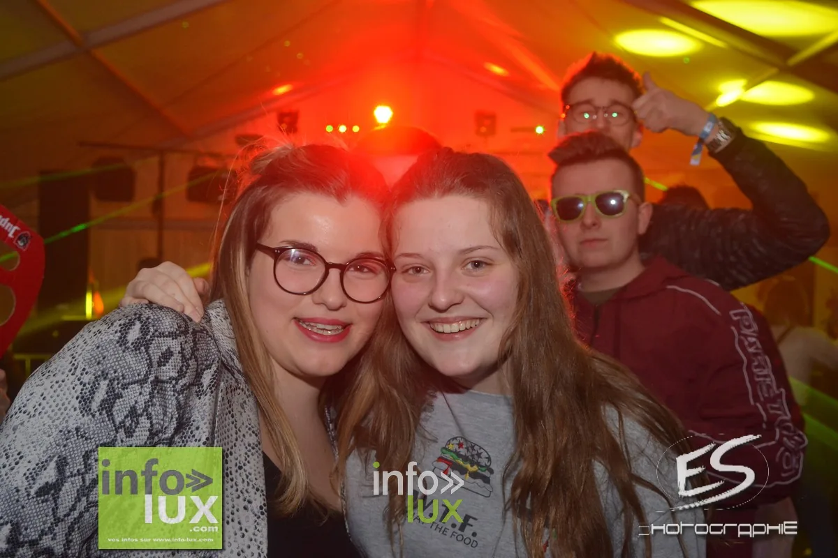 Carnaval de Virton / Saint-Mard – Soirée 80-90 2020 — photo 96