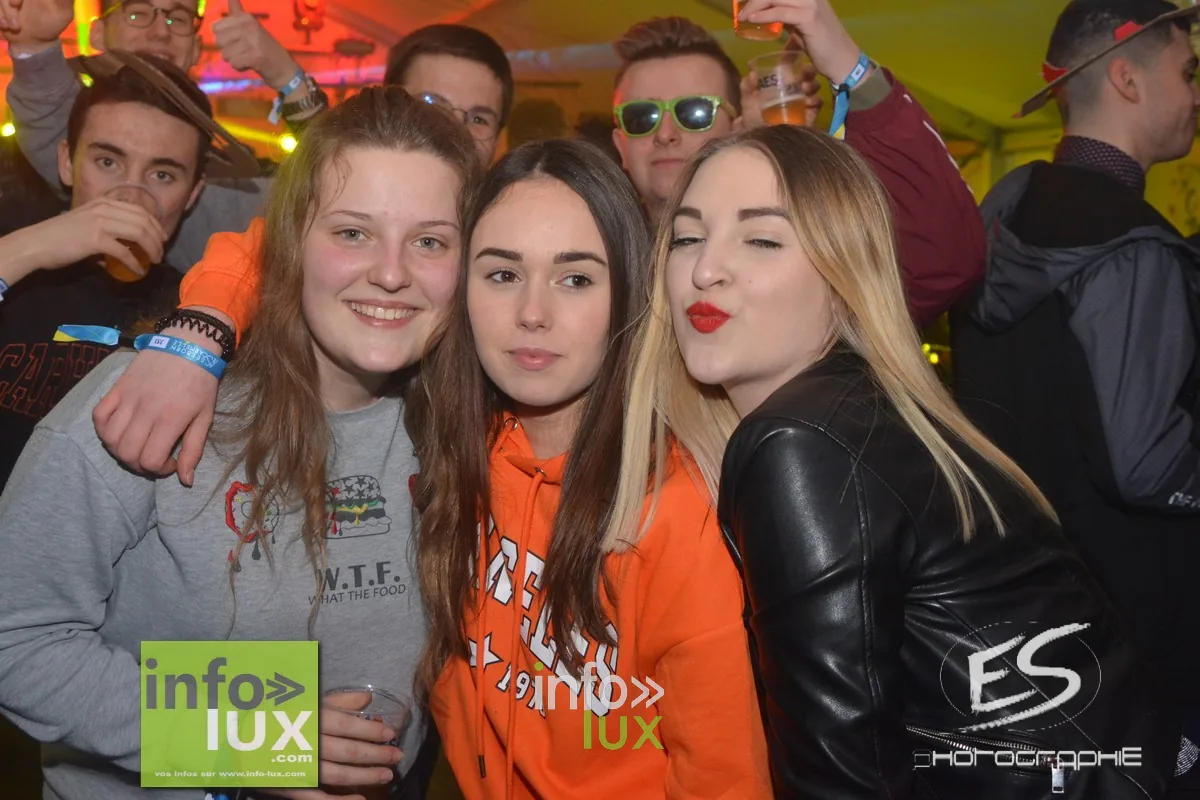 Carnaval de Virton / Saint-Mard – Soirée 80-90 2020 — photo 97