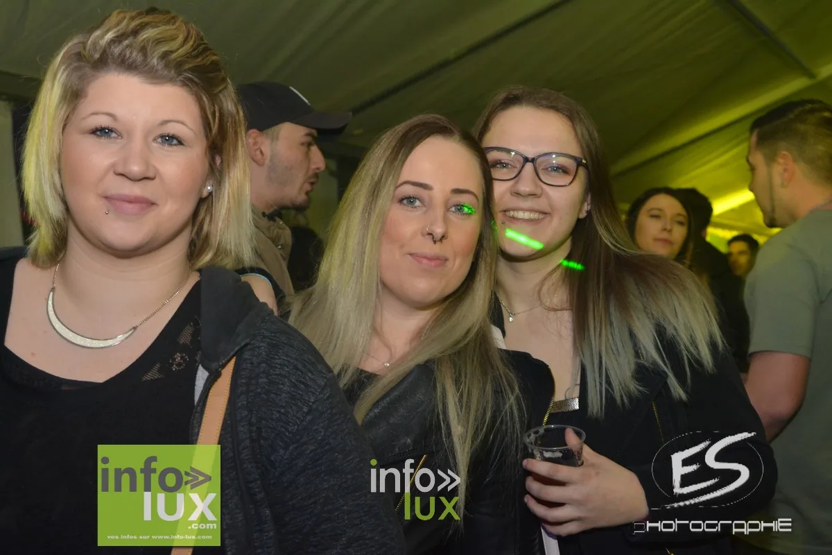 Carnaval de Virton / Saint-Mard – Soirée 80-90 2020 — photo 117