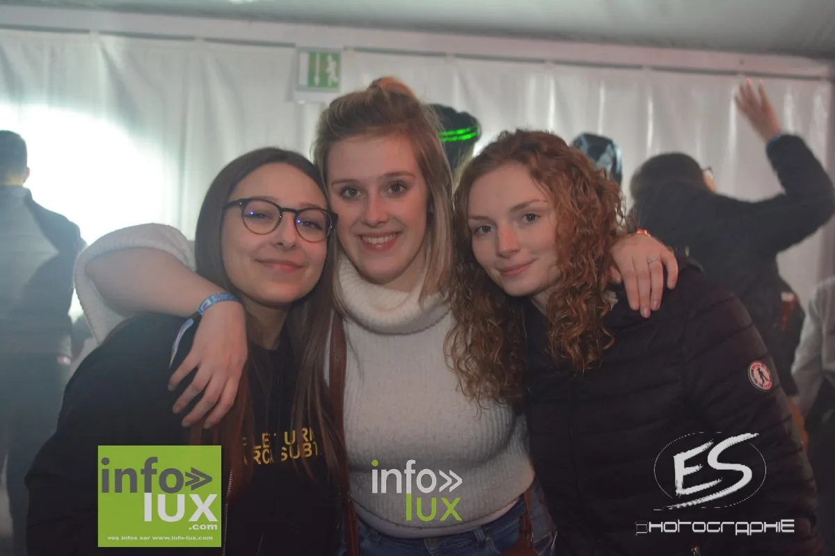 Carnaval de Virton / Saint-Mard – Soirée 80-90 2020 — photo 138