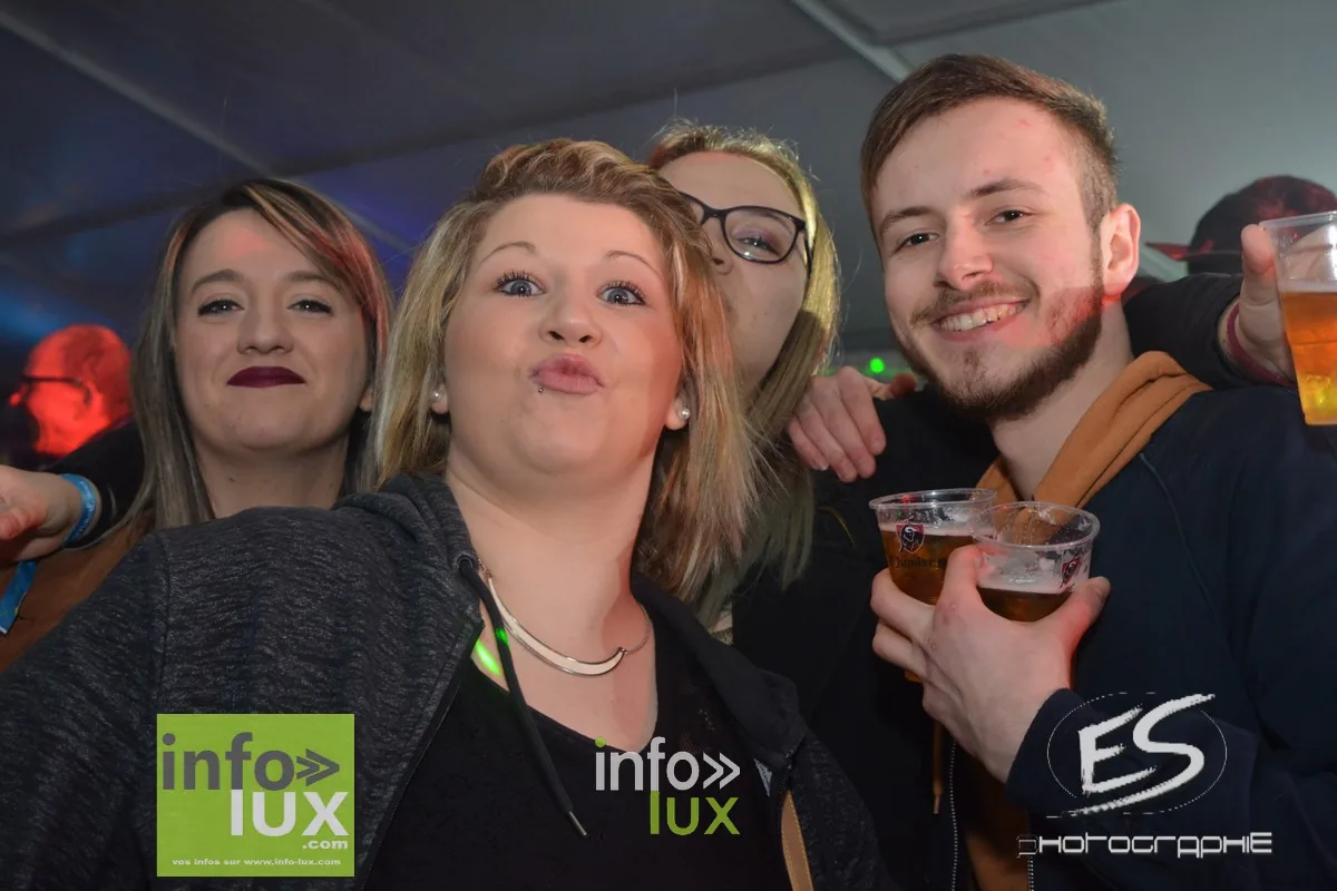 Carnaval de Virton / Saint-Mard – Soirée 80-90 2020 — photo 141