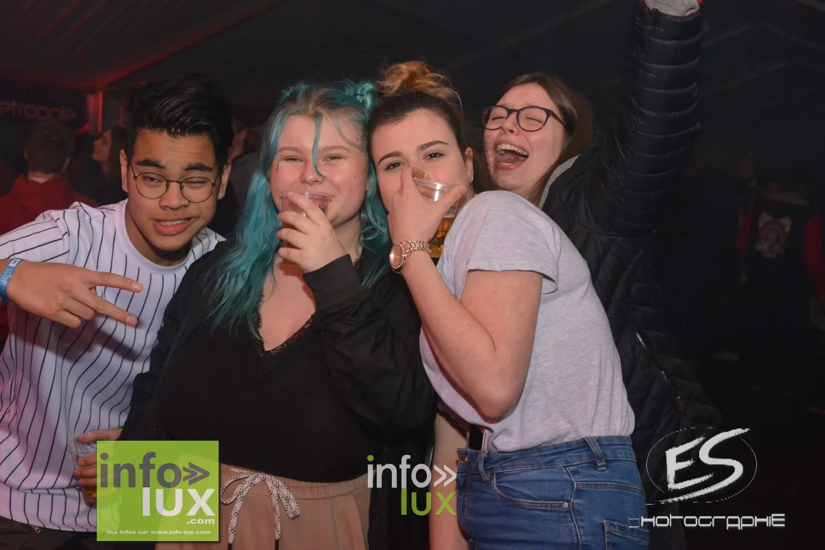 Carnaval de Virton / Saint-Mard – Soirée 80-90 2020 — photo 157
