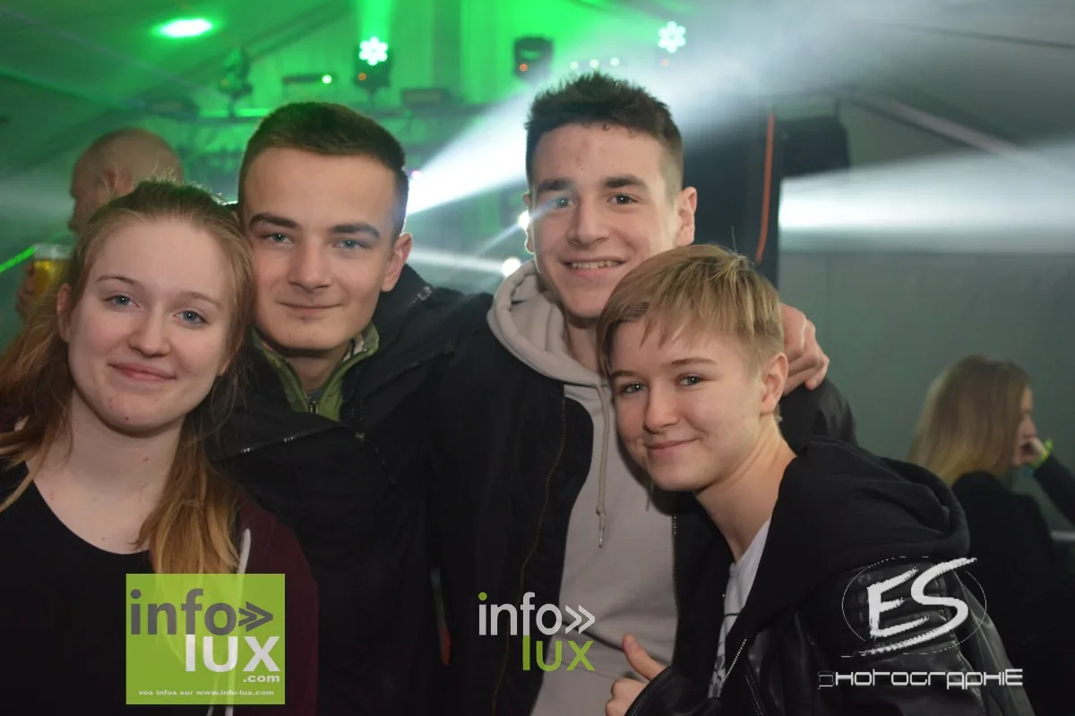 Carnaval de Virton / Saint-Mard – Soirée 80-90 2020 — photo 223