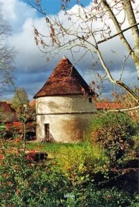 Colombier du Château Champenois à Marac à Marac