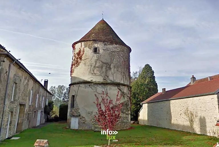 Colombier du château de Chézeaux à Chézeaux
