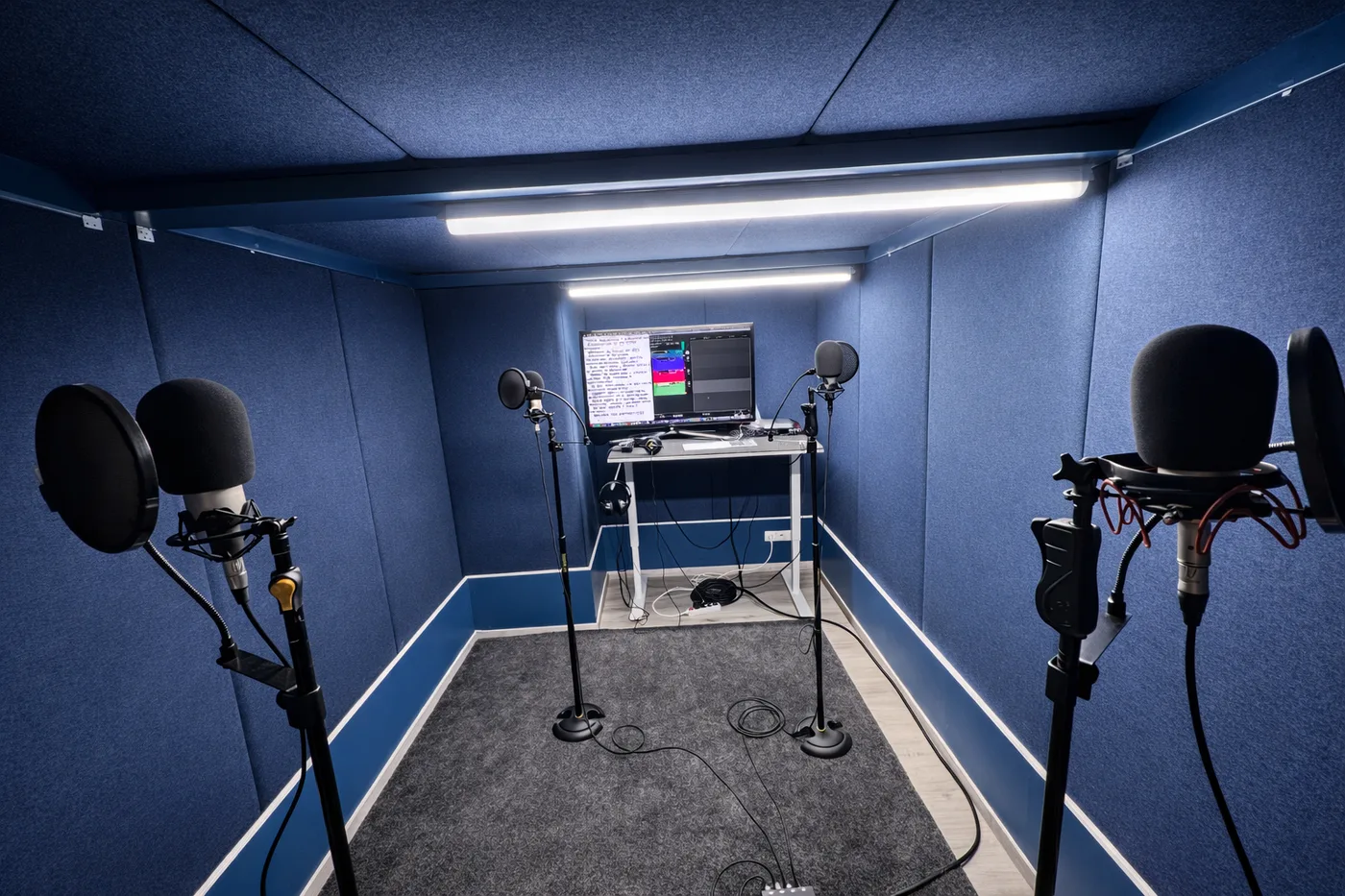 Studio et formation podcast chez The Podcast Factory Org a Evere