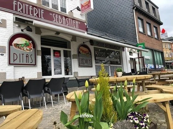 Friterie Sébastien à Stavelot : le snack du centre, face à l’abbaye