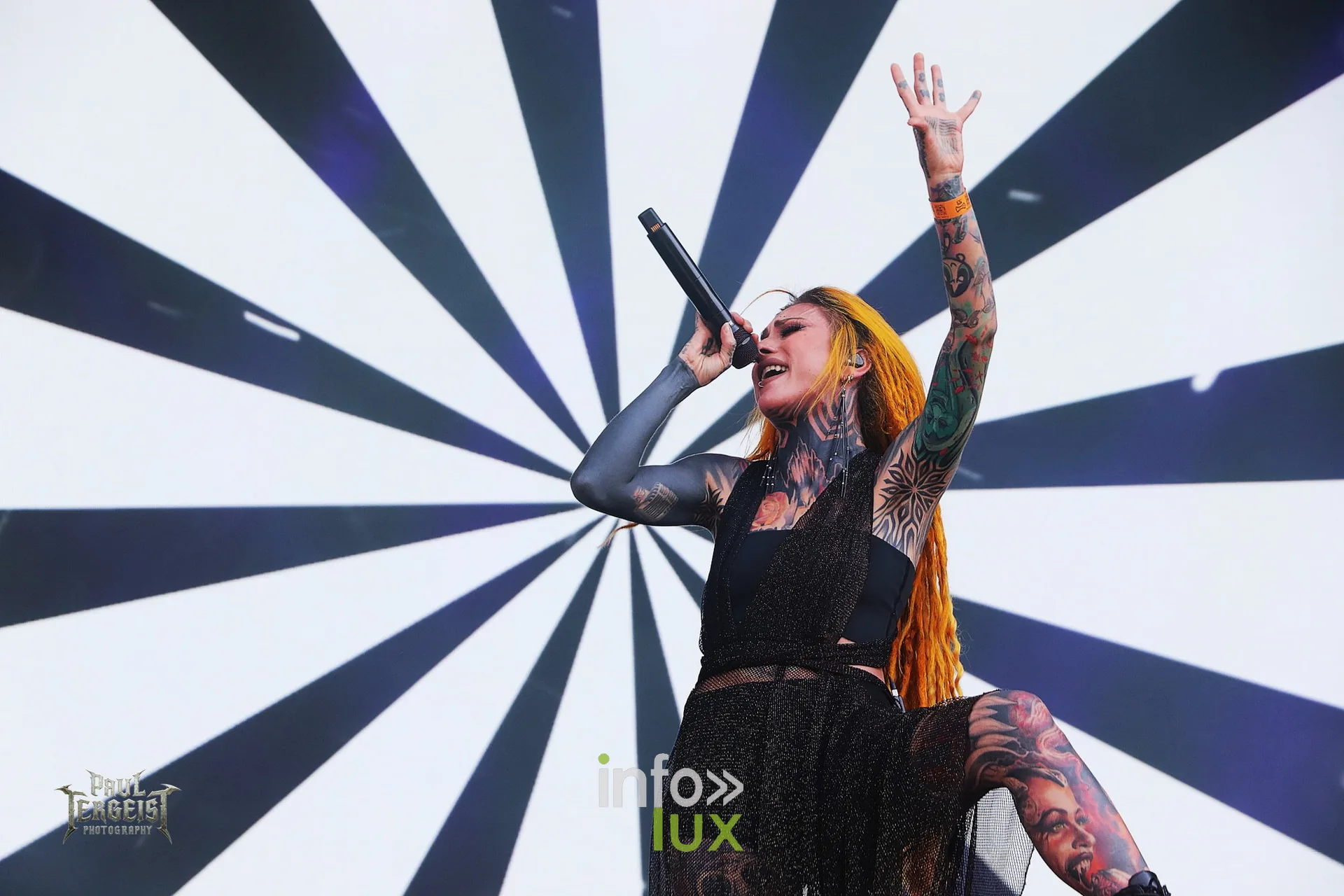 Infected Rain en concert au Graspop Metal Meeting 2026, Lena Scissorhands, photo Paul Tergeist