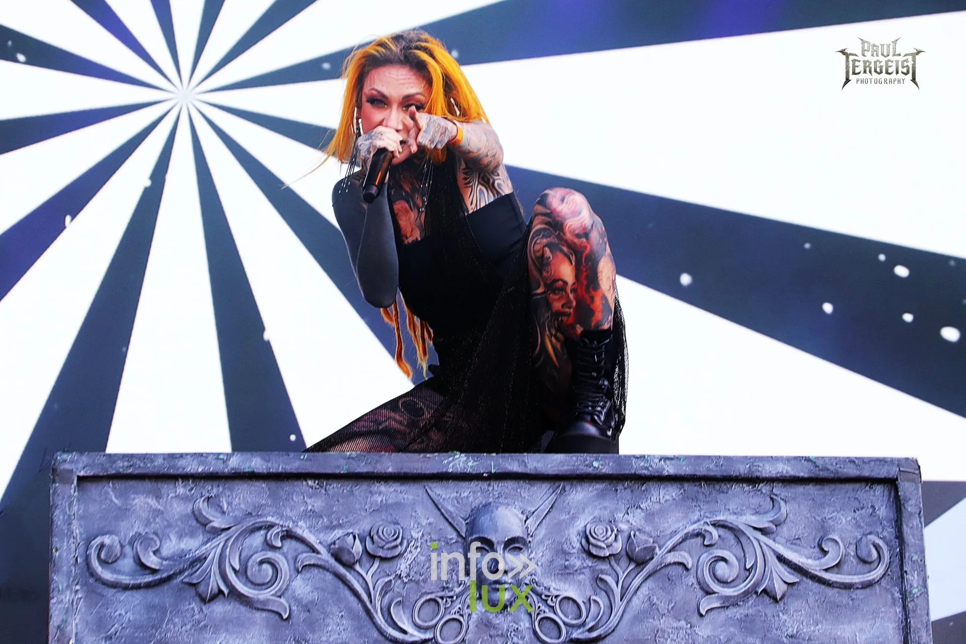 Infected Rain en concert au Graspop Metal Meeting 2026, Lena Scissorhands, photo Paul Tergeist