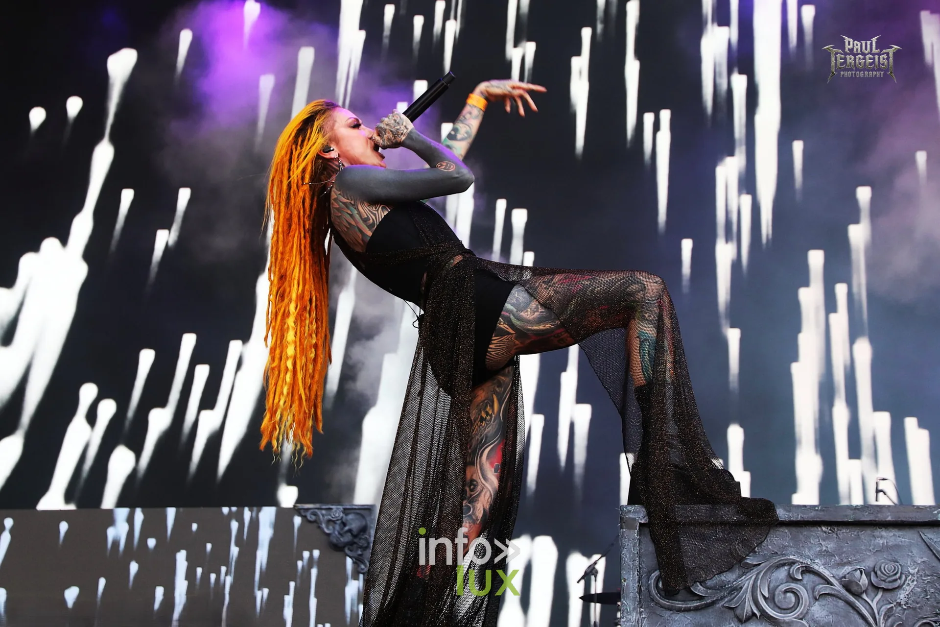 Infected Rain en concert au Graspop Metal Meeting 2026, Lena Scissorhands, photo Paul Tergeist