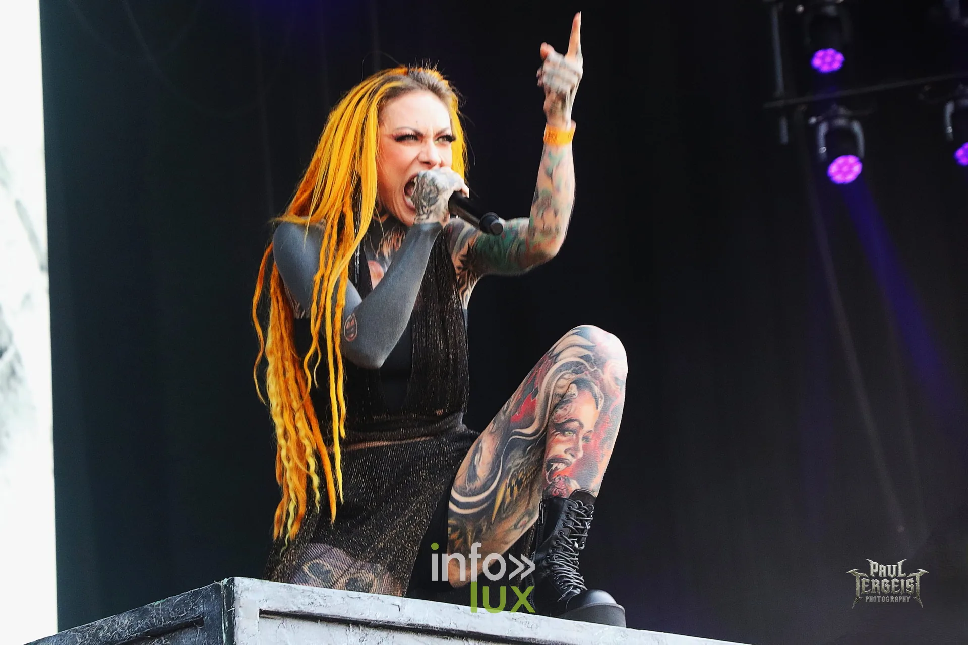Infected Rain en concert au Graspop Metal Meeting 2026, Lena Scissorhands, photo Paul Tergeist