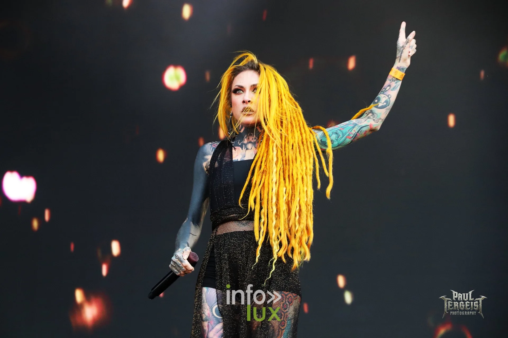 Infected Rain en concert au Graspop Metal Meeting 2026, Lena Scissorhands, photo Paul Tergeist