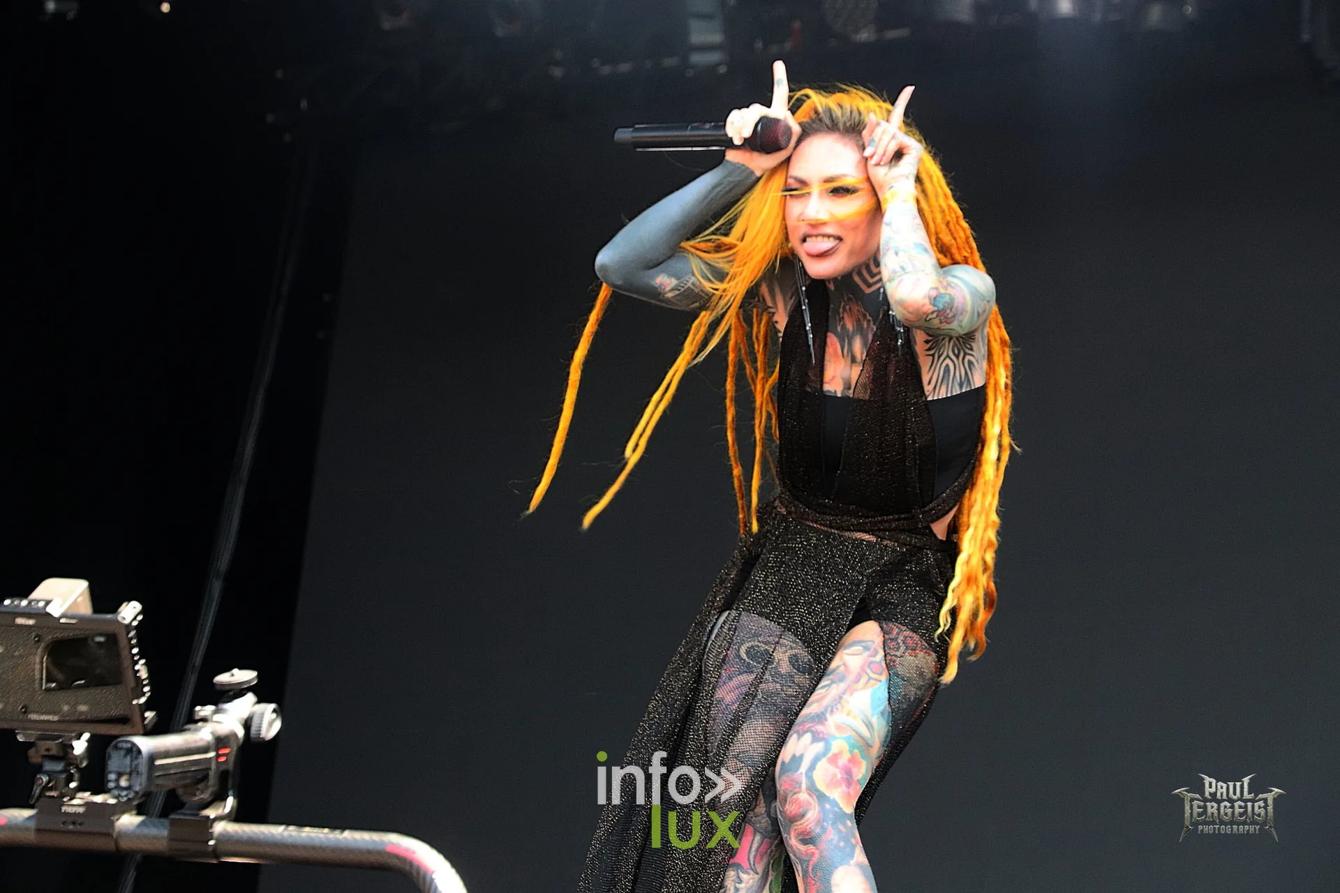 Infected Rain en concert au Graspop Metal Meeting 2026, Lena Scissorhands, photo Paul Tergeist