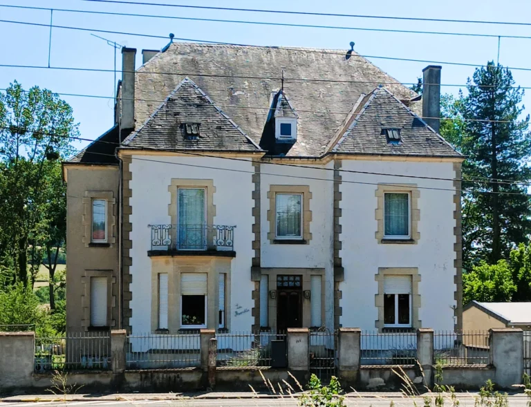 La Marotte à Chenois, maison du roman Vacances secrètes de Maud Frère (Latour, Virton)
