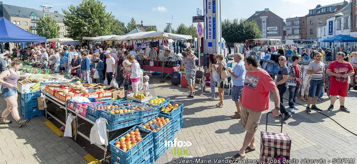 Affiche officielle Les petits marchés artisanaux de Hannut 2026