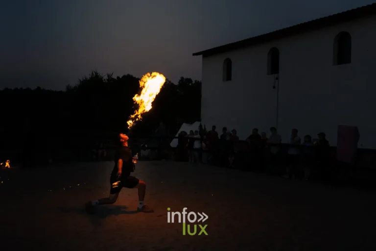 Fire Please illumine la nuit à l'Archéosite gallo-romain de Malagne