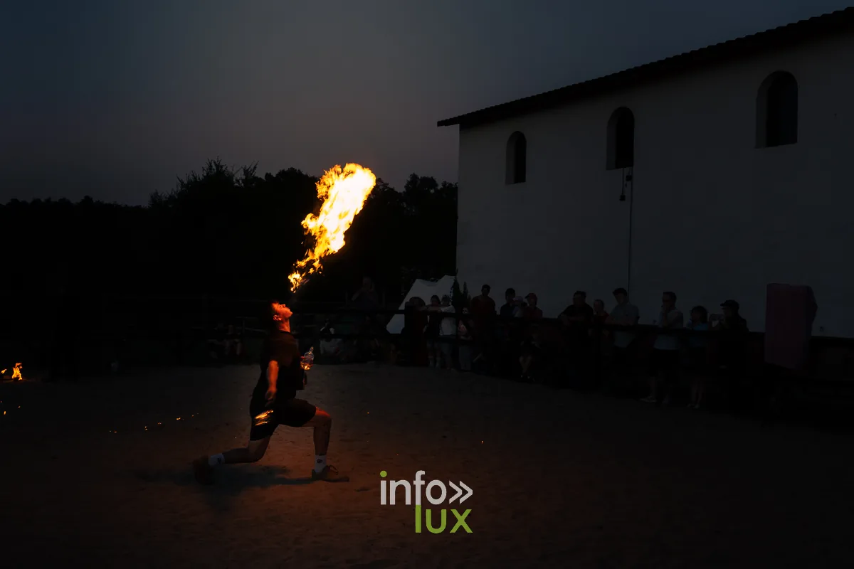 Fire Please illumine la nuit à l'Archéosite gallo-romain de Malagne