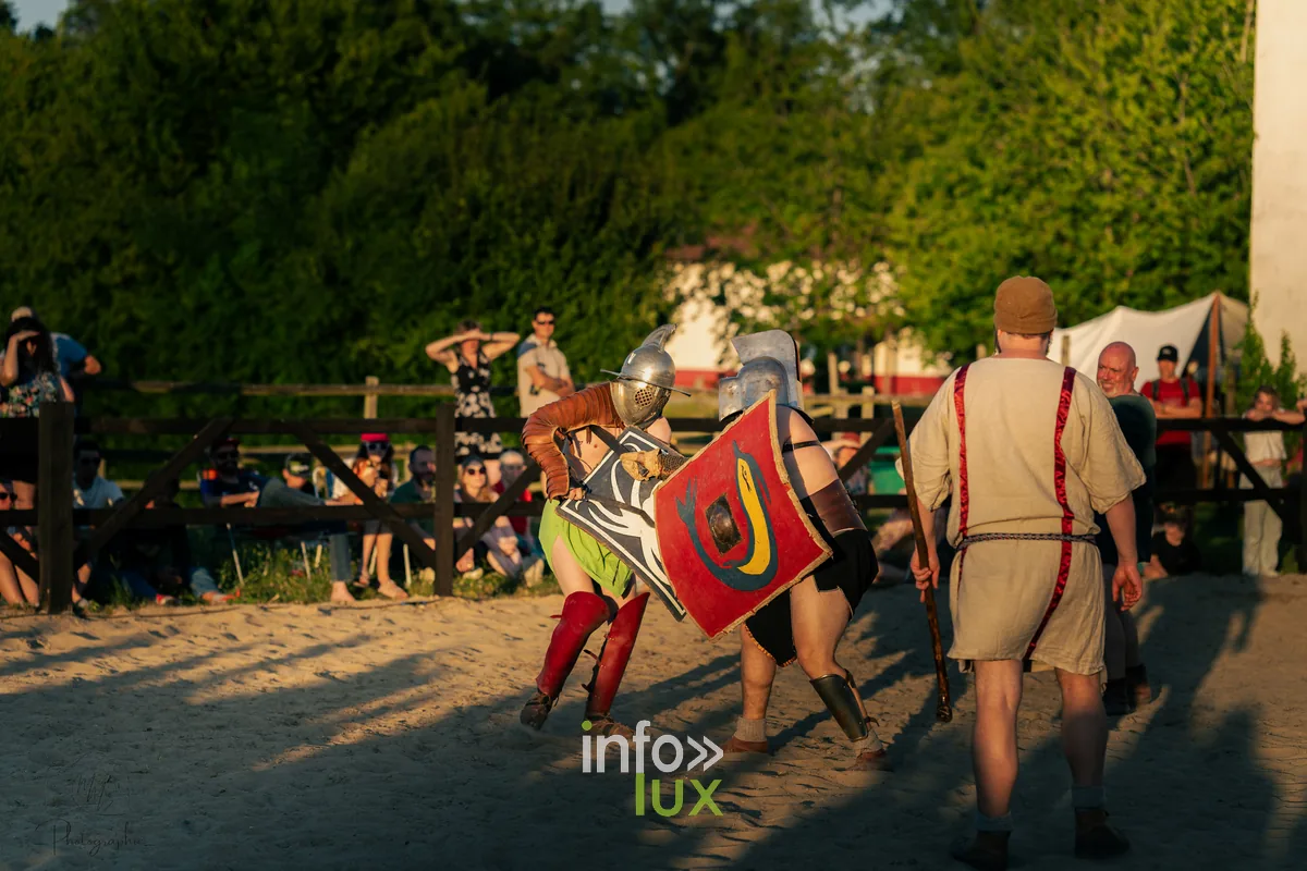 Affrontement de gladiateurs dans l'arène de Malagne