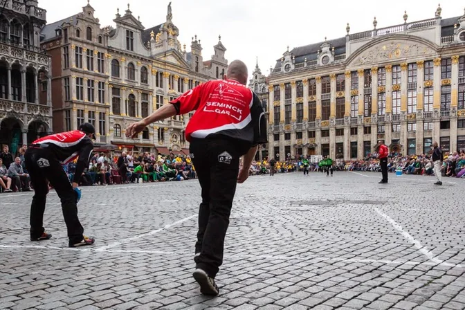 La balle pelote, patrimoine vivant à Mons (Fête Nationale du 21 juillet)