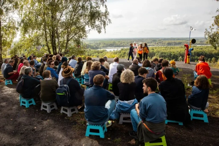 Dour > Spectacle > Soulever des Montagnes
