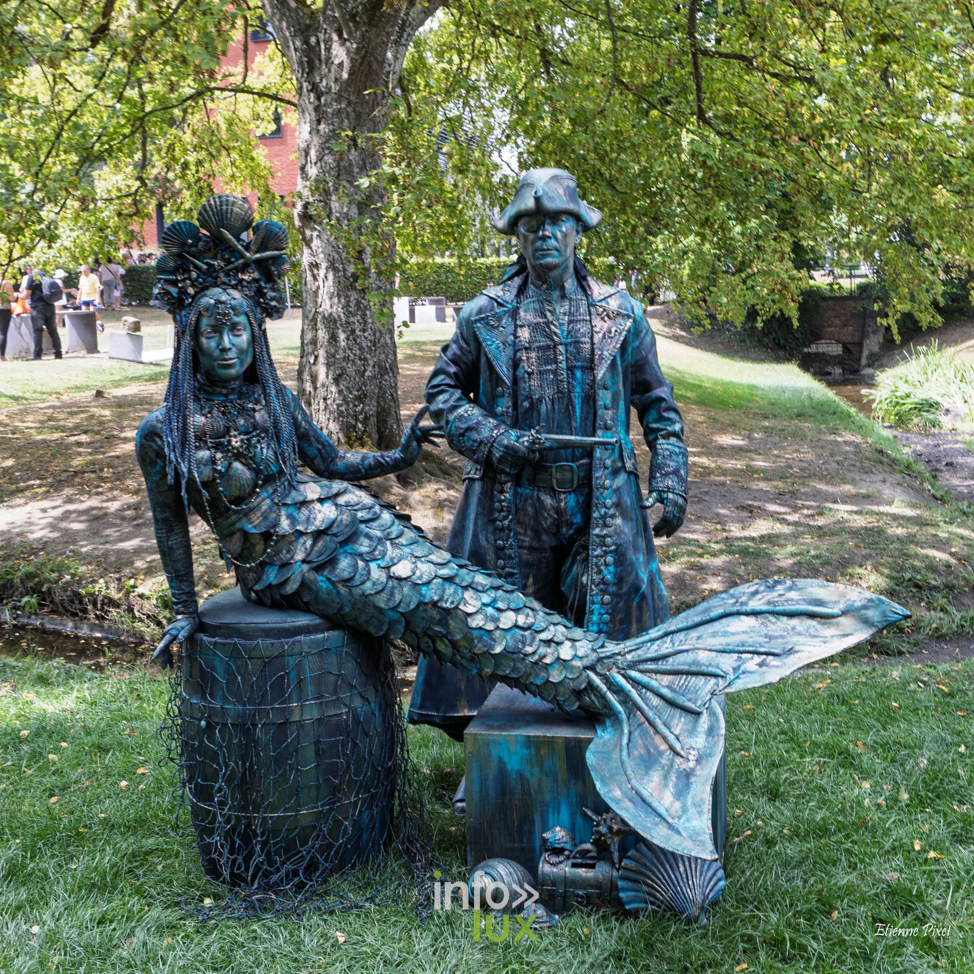 Statue vivante au festival Statues en Marche 2026 a Marche-en-Famenne, photo Etienne Pixel