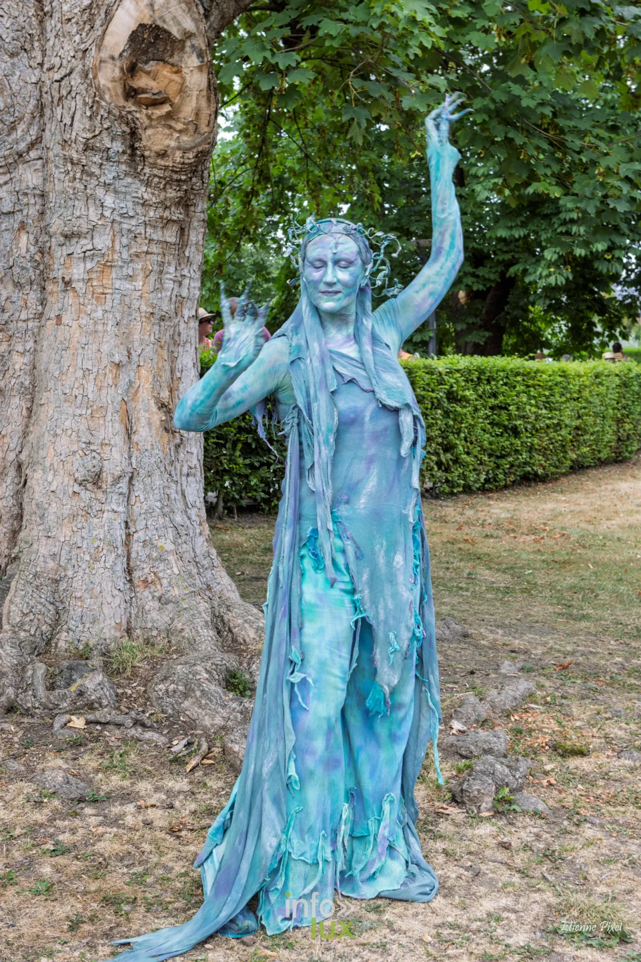 Statue vivante au festival Statues en Marche 2026 a Marche-en-Famenne, photo Etienne Pixel