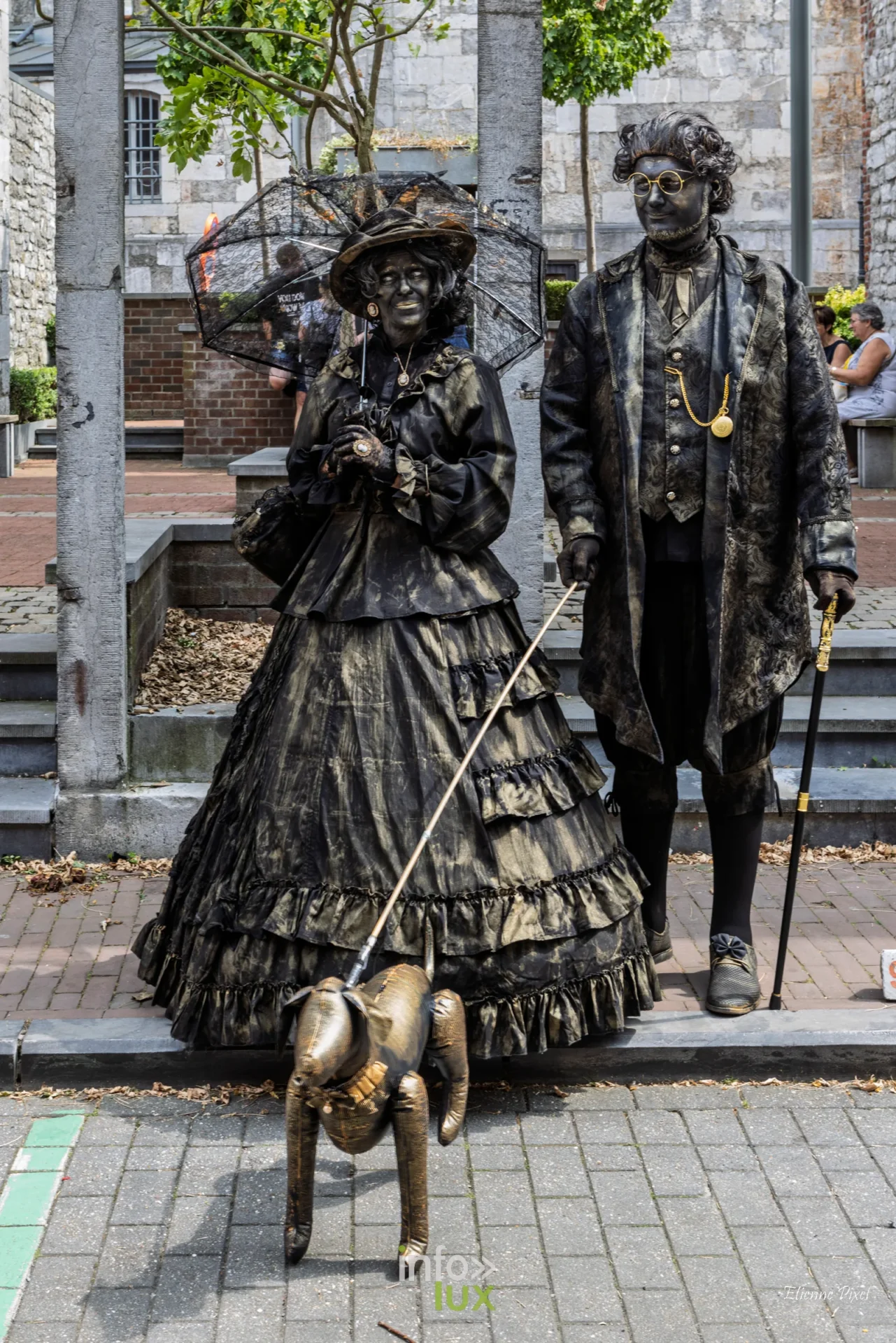 Statue vivante au festival Statues en Marche 2026 a Marche-en-Famenne, photo Etienne Pixel