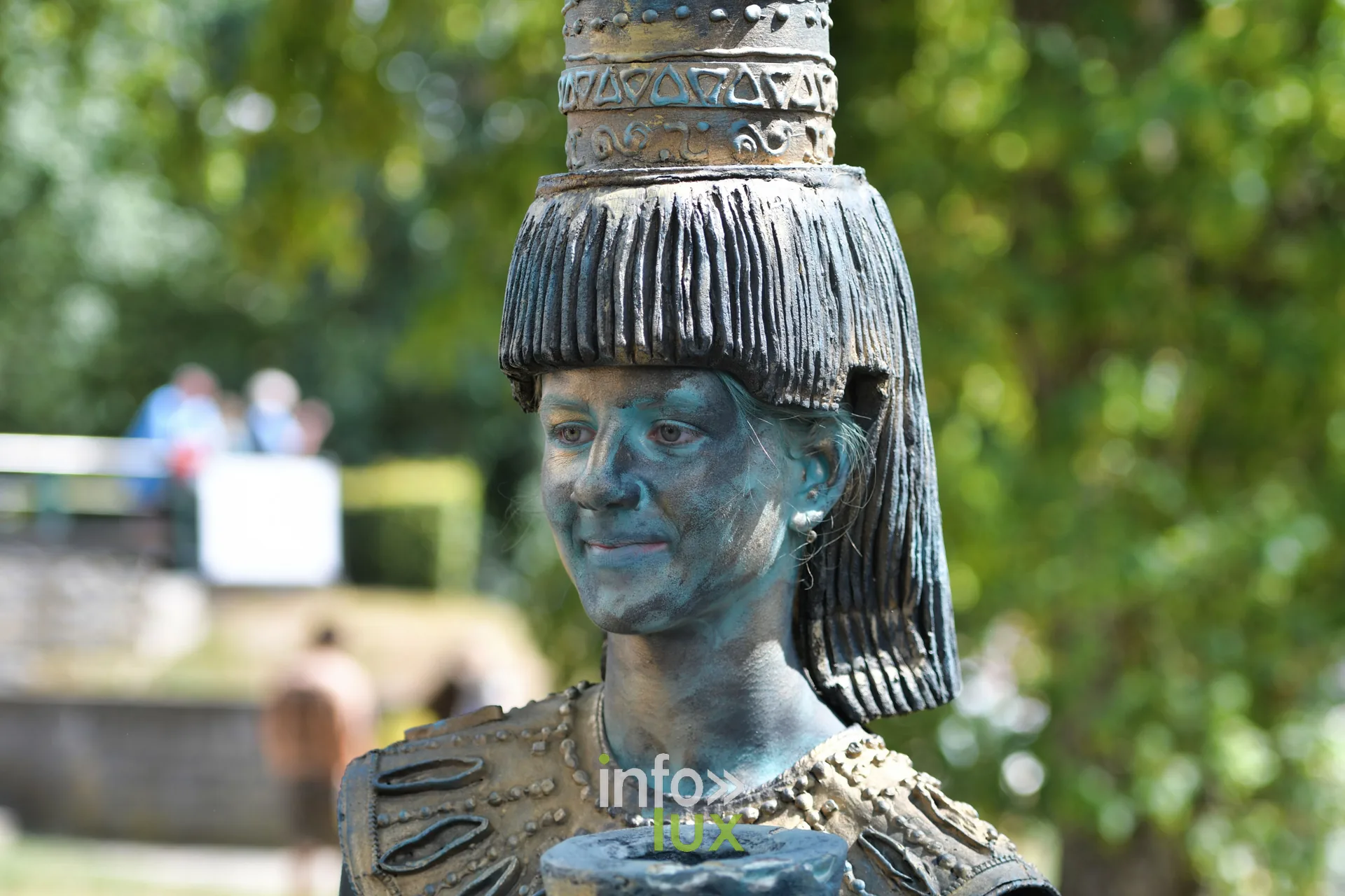 Statue vivante égyptienne aux allures de Cléopâtre, Statues en Marche 2026