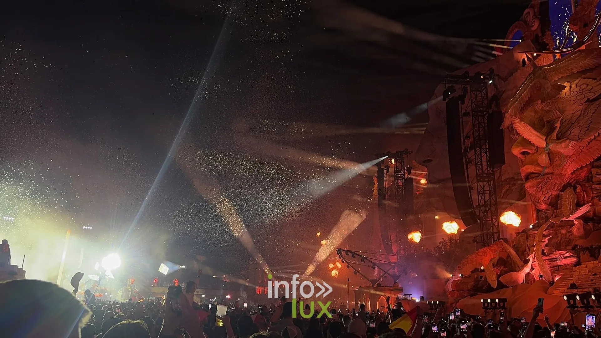Ambiance et scènes du festival Tomorrowland 2026 à Boom, édition Consciencia