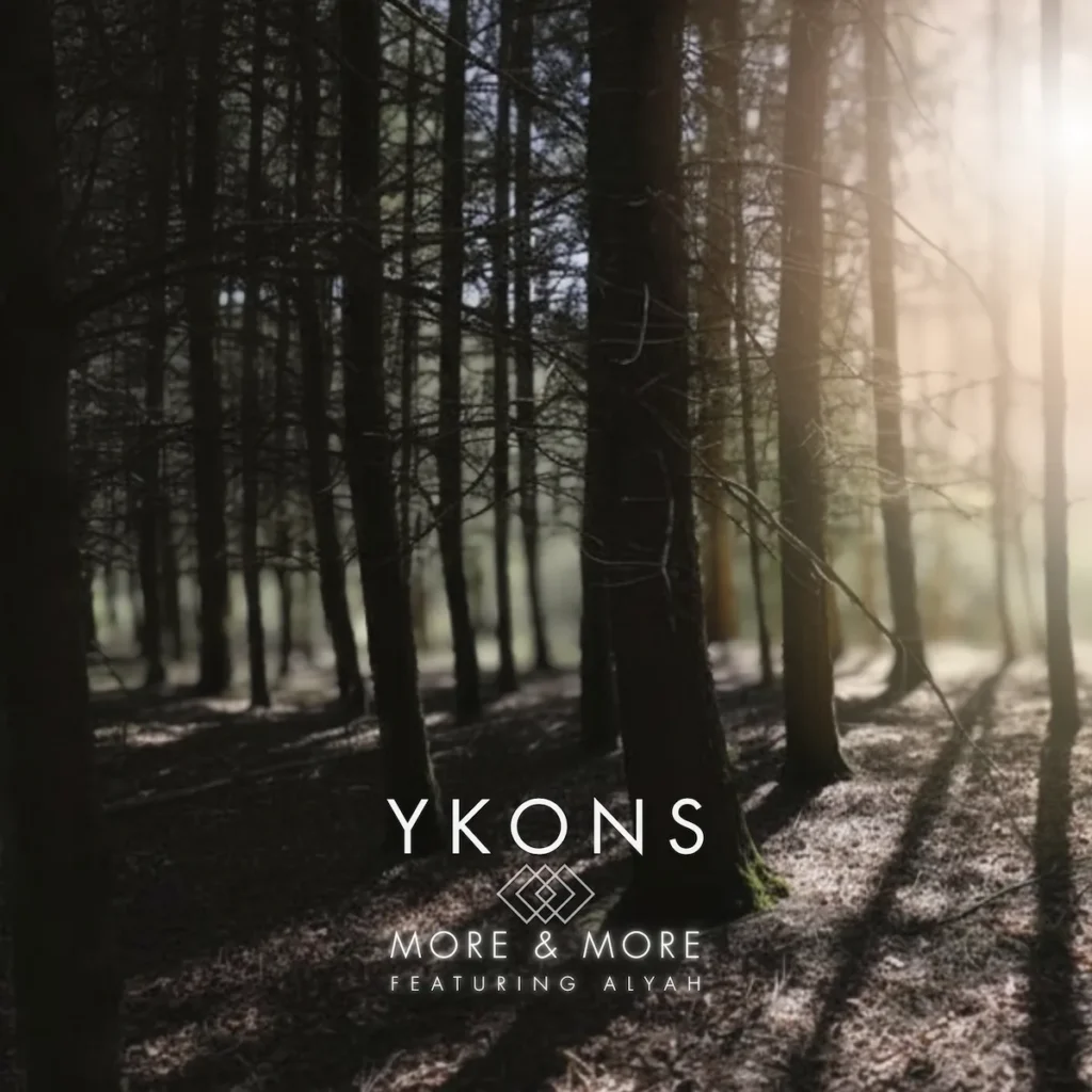 YKONS et Alyah, version acoustique de More and More