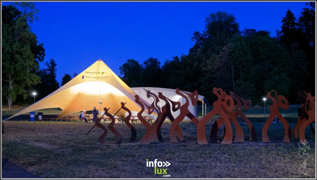 Concert du Gaume Jazz Festival 2026 dans le parc de Rossignol — photo Gustave KABONGO