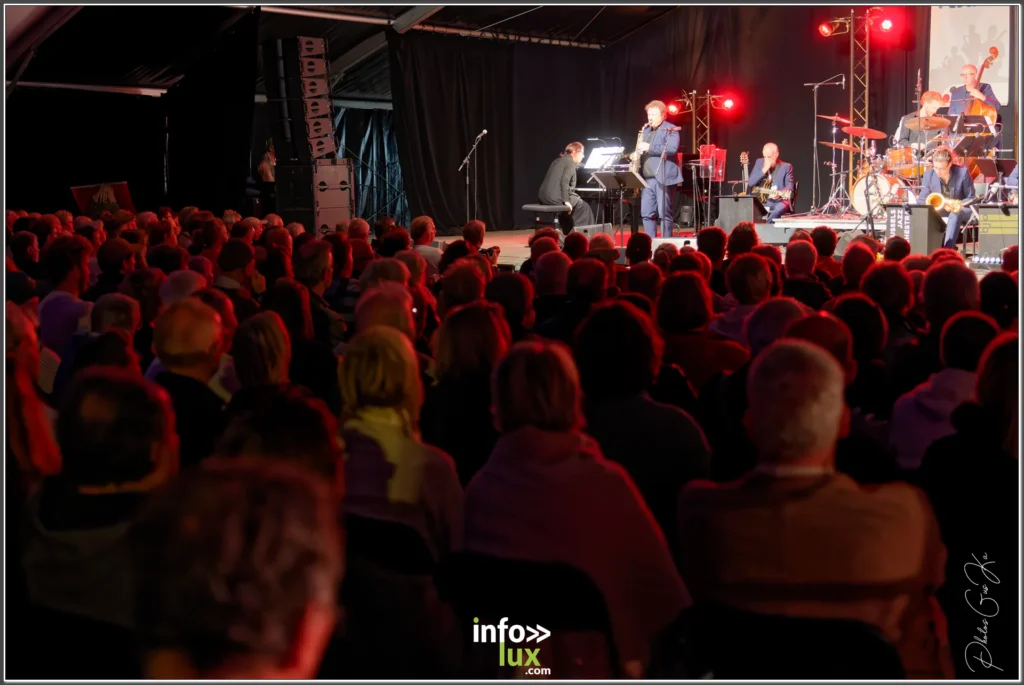 Instant du 42e Gaume Jazz Festival à Rossignol (Tintigny) — photo Gustave KABONGO