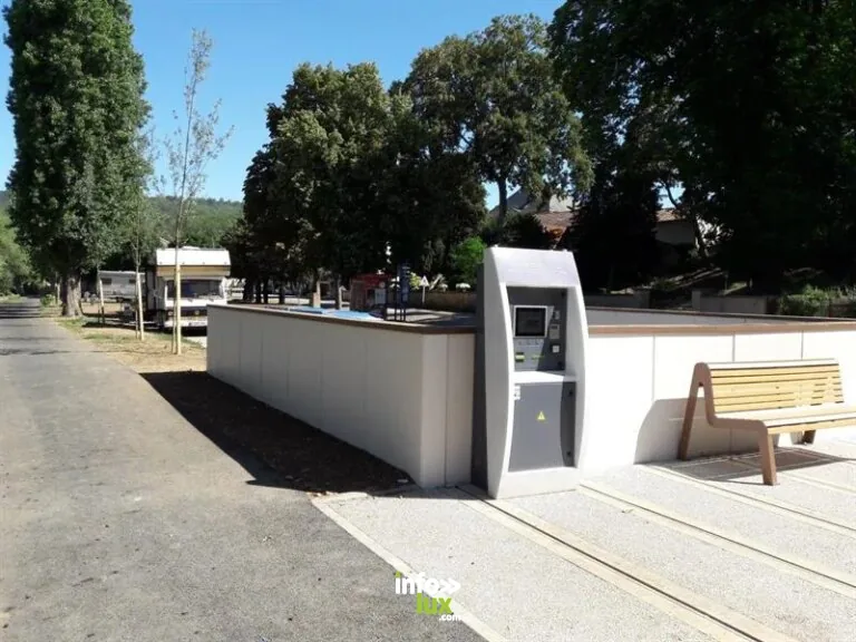Aire de camping-cars de Millery