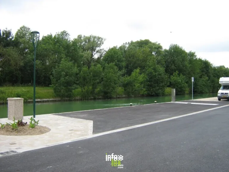 Aire de service et de stationnement