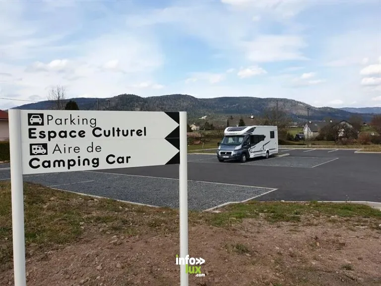 Aire de stationnement camping-cars - Dommartin les Remiremont