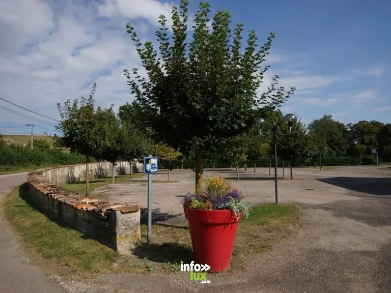 Aire de stationnement à Montiers-sur-Saulx