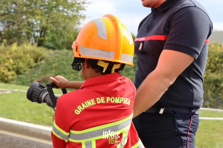 Sainte-Savine > Jeune public & Famille > Amusez-vous dans le bus des sapeurs-pompiers