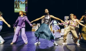 « Looking for Antigone », neuf interpretes de 16 a 71 ans — Le POP, Braine-l'Alleud