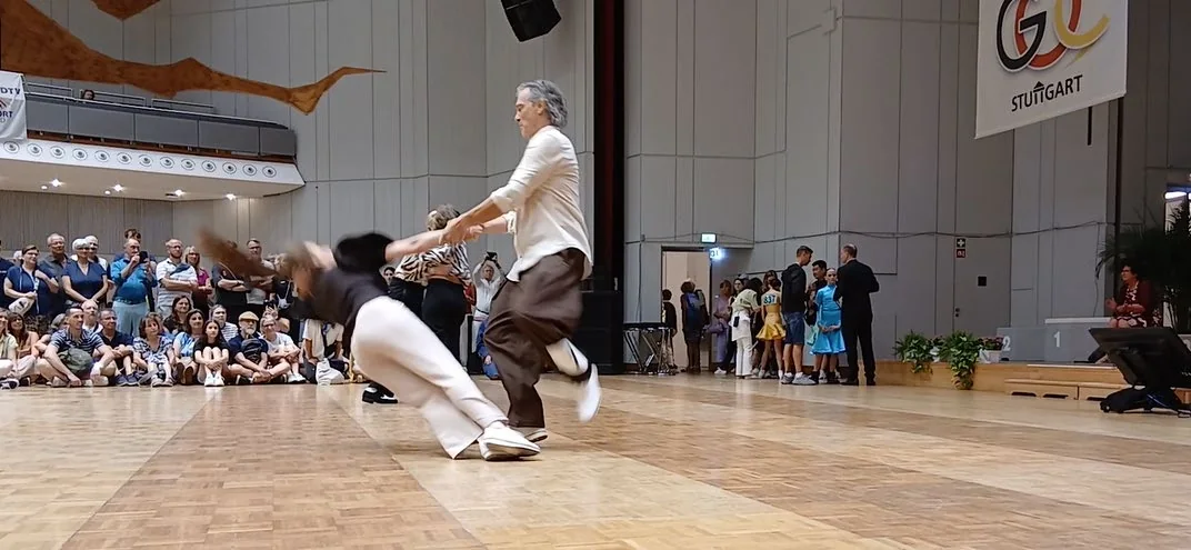 Le couple belge de boogie woogie a pleine vitesse a Stuttgart