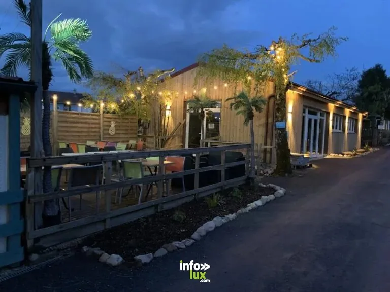 Camping les Deux Pins à Anould