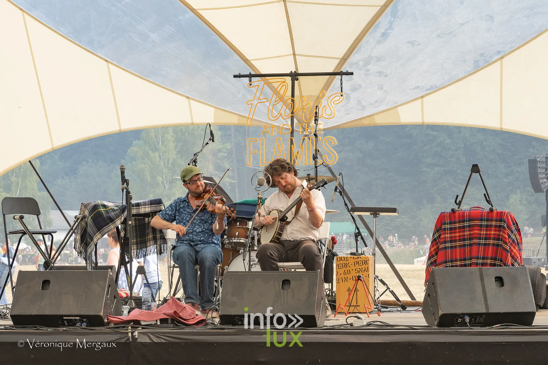 Festival de Chassepierre 2026 — Sous la toile, la musique prend le relais : Chassepierre ne s’arrête pas au coucher du soleil.