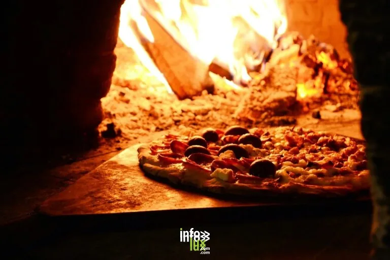 La Pizza au Feu de Bois — Chez Nino à Arlon